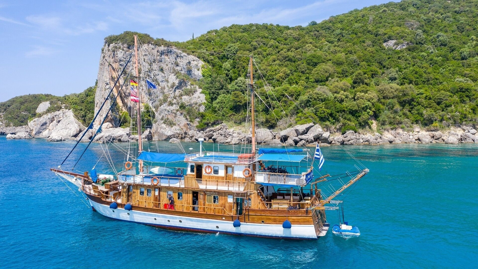 slow travel velo bateau article 5 raisons de visiter la grece